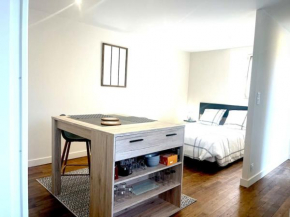 Studio 30m2, parking, 2 pers, 10 min d'Aurillac